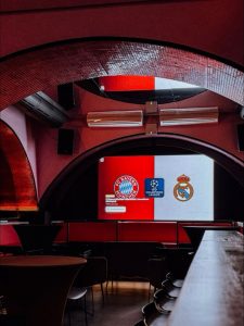 Sportsbar Alice am Viktualienmarkt2